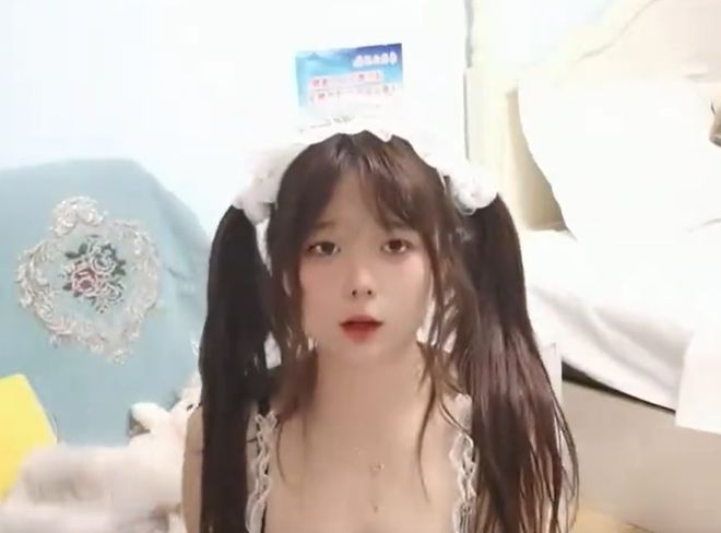 糖心Vlog作者 小包子